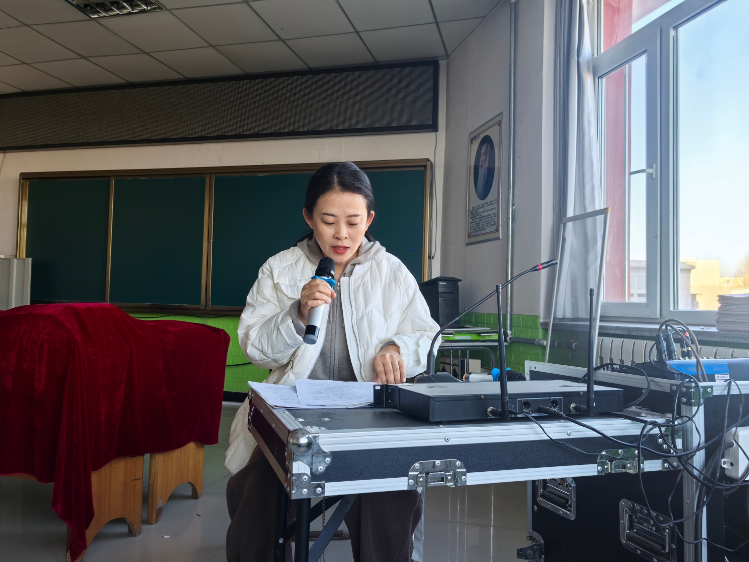 以愛邀請，攜手同行——內(nèi)蒙古自治區(qū)赤峰市元寶山區(qū)平莊礦區(qū)第一小學(xué)關(guān)工委召開家長會
