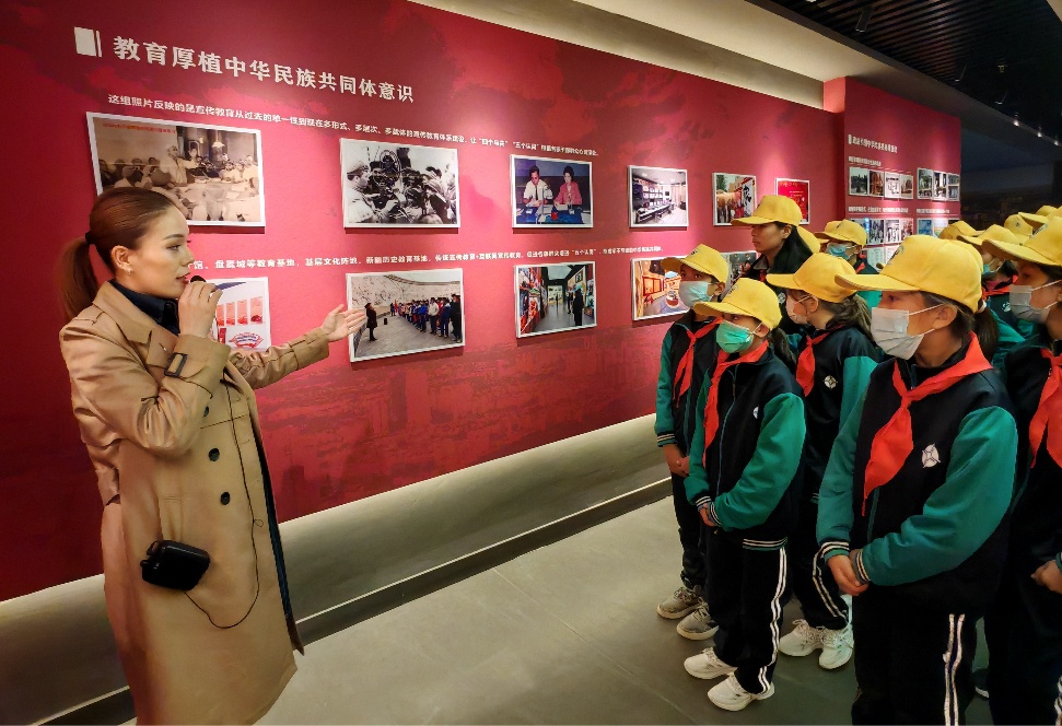 新疆維吾爾自治區(qū)喀什地區(qū)關(guān)工委首期“文化潤(rùn)疆·科普同行”青少年研學(xué)活動(dòng)圓滿(mǎn)結(jié)束