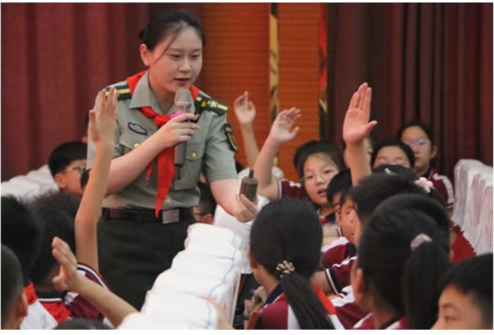 山東省臨沂市河?xùn)|區(qū)舉行“強(qiáng)國(guó)復(fù)興有我 爭(zhēng)當(dāng)新時(shí)代好少年”“開(kāi)學(xué)第一課”主題隊(duì)日示范活動(dòng)