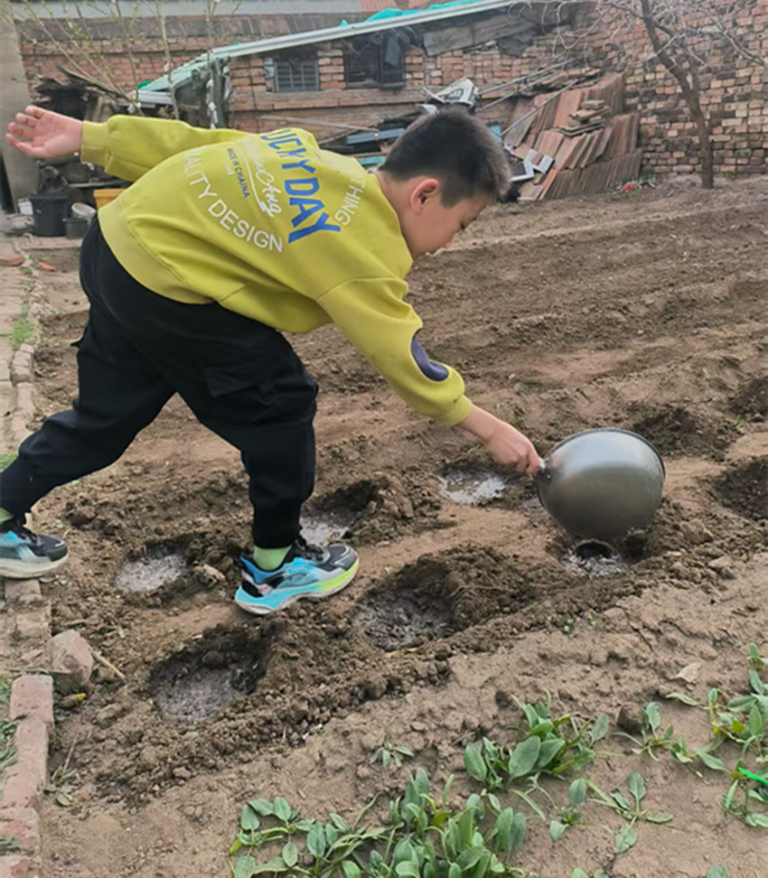 勞動(dòng)踐行 美德潤(rùn)心——內(nèi)蒙古自治區(qū)赤峰市元寶山區(qū)山前學(xué)?！皠趧?dòng)最光榮，爭(zhēng)做‘生活小能手’” 五一勞動(dòng)節(jié)主題實(shí)踐活動(dòng)