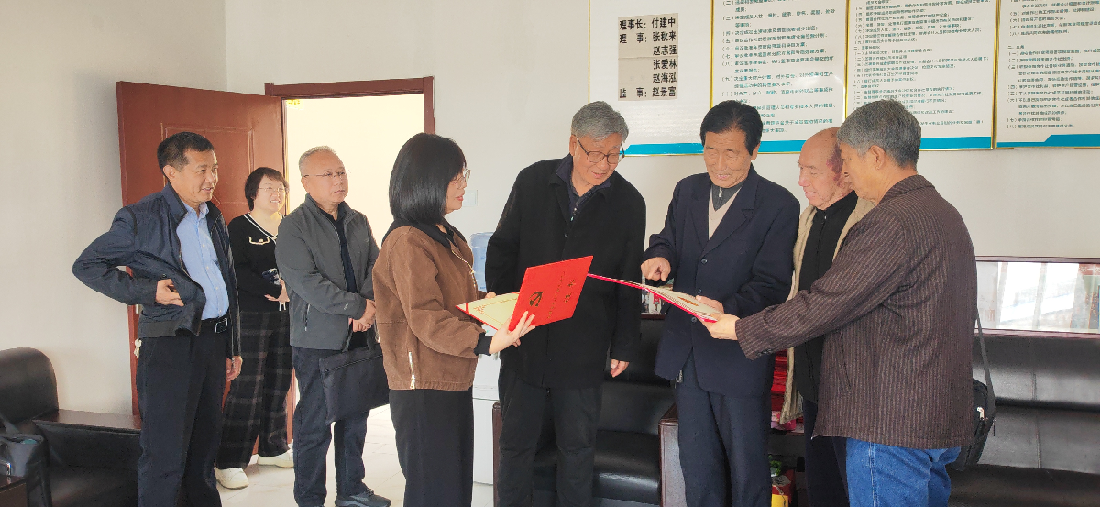 河北省秦皇島市關(guān)工委到盧龍縣調(diào)研關(guān)心下一代工作