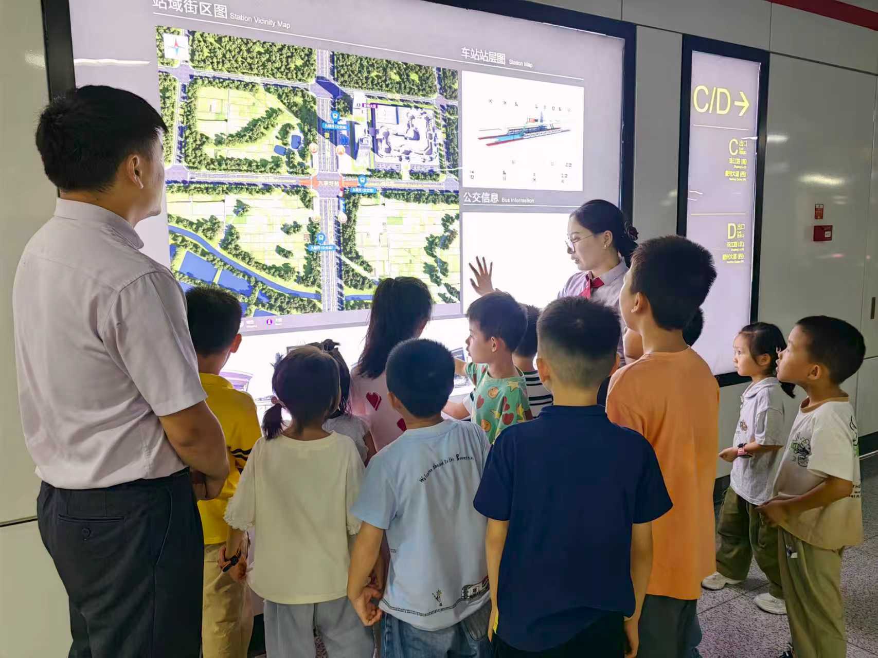 安徽省合肥市包河區(qū)煙墩街道陶壩社區(qū)：用童心“拼”出愛(ài)國(guó)版圖 讓安全“護(hù)航”成長(zhǎng)之路