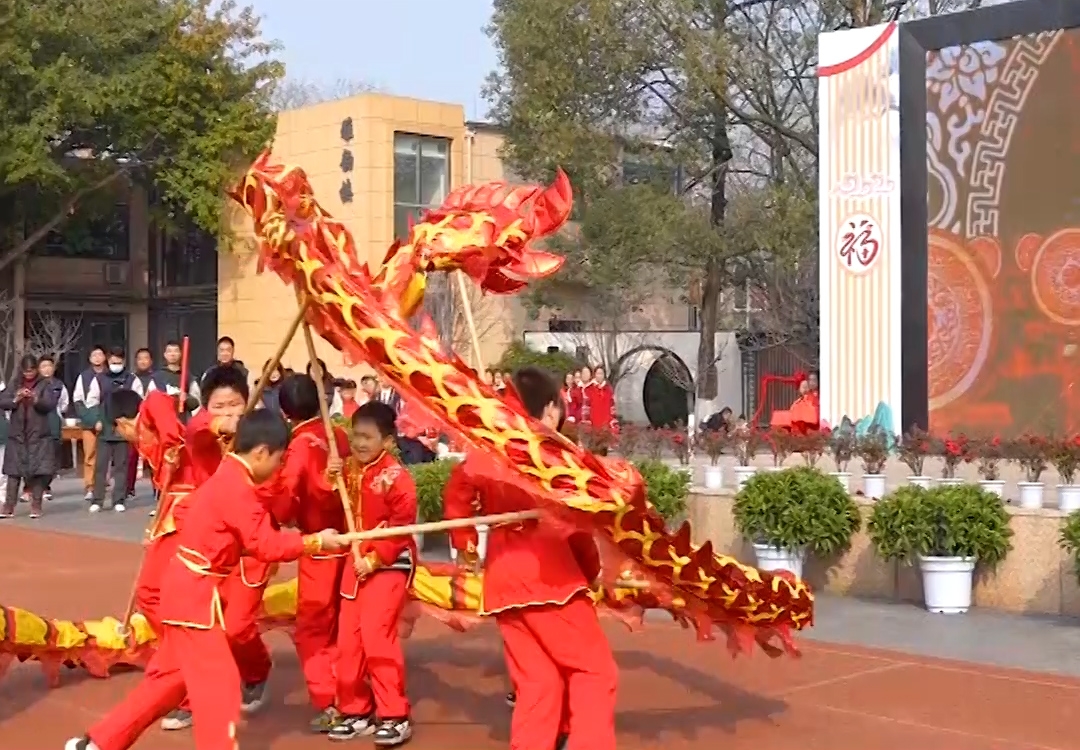 《關(guān)愛未來》第132期：成都市金牛區(qū)九里堤街道關(guān)工委“五老”工作室舉行揭牌儀式