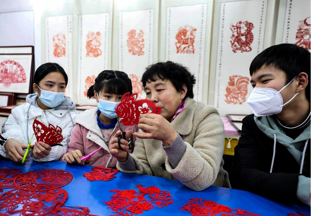 安徽省巢湖市夏閣鎮(zhèn)關工委：非遺潤童心 護苗賀新春