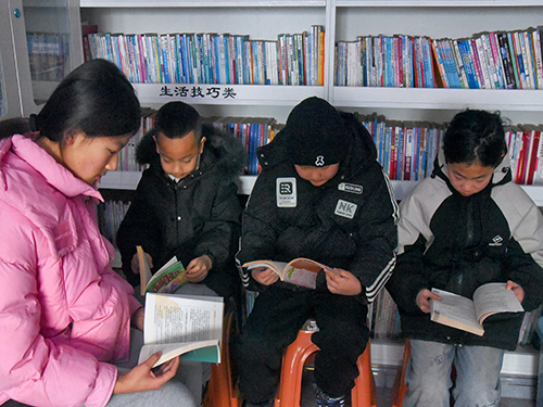 黑龍江省穆棱市馬橋河鎮(zhèn)開展“書香潤童心 閱讀伴成長”主題閱讀活動(dòng)