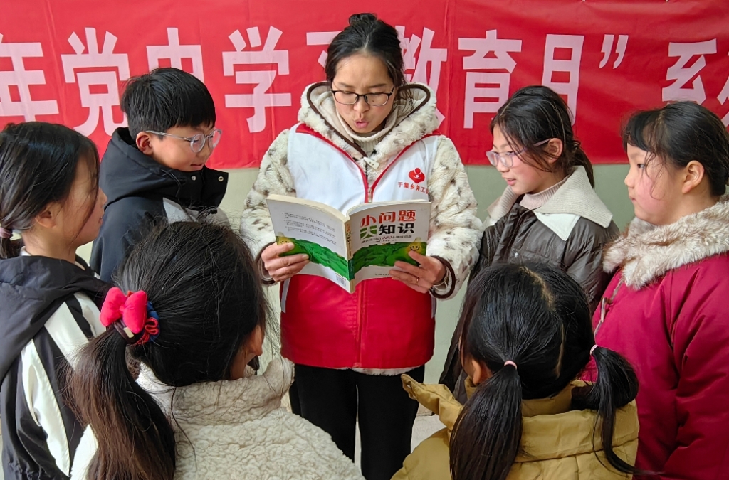 安徽省阜陽市阜南縣于集鄉(xiāng)關工委開展“小問題，大知識”中華傳統(tǒng)文化宣講活動