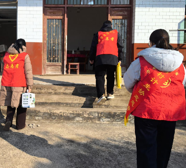 安徽省舒城縣城關(guān)鎮(zhèn)下河村關(guān)工委：新春走訪送溫暖 真情關(guān)愛護(hù)成長