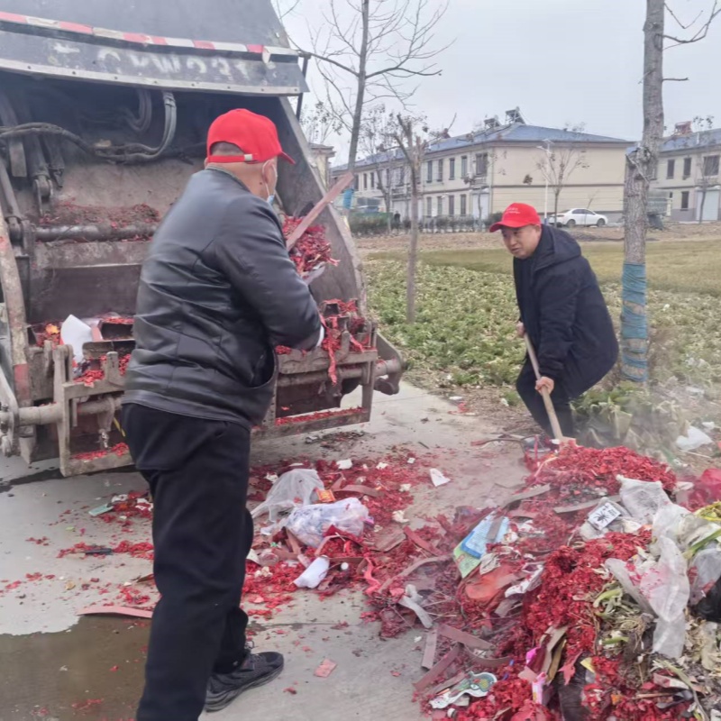 江蘇省徐州市銅山區(qū)馬坡鎮(zhèn)關(guān)工委“五老”積極參與清理春節(jié)期間環(huán)境整治