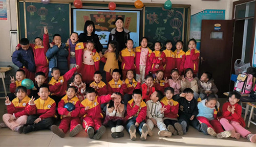 1704254306741186.jpg 元寶山區(qū)元礦小學(xué)元旦活動(dòng)照片1_副本.jpg