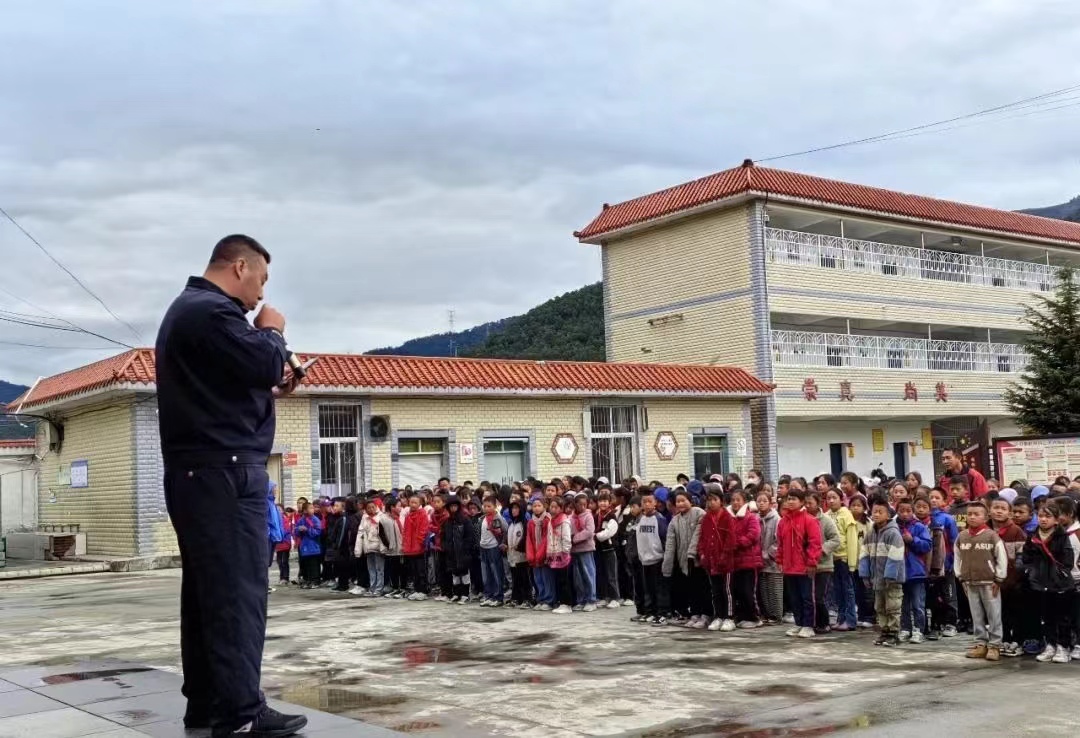 1705281898908868.jpg b1bce90fbf77cd2dfbf36e76e73e852.jpg