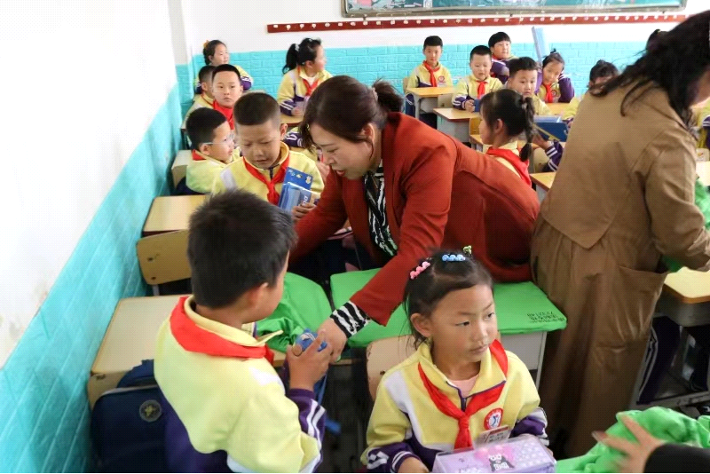 1713746933394318.png 圖片2.png