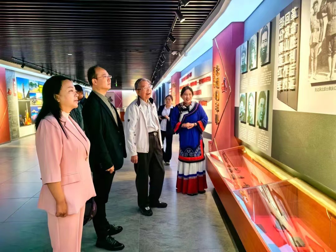 1718770817541508.jpg 0d2767b481bdeae40677ba91c803243.jpg