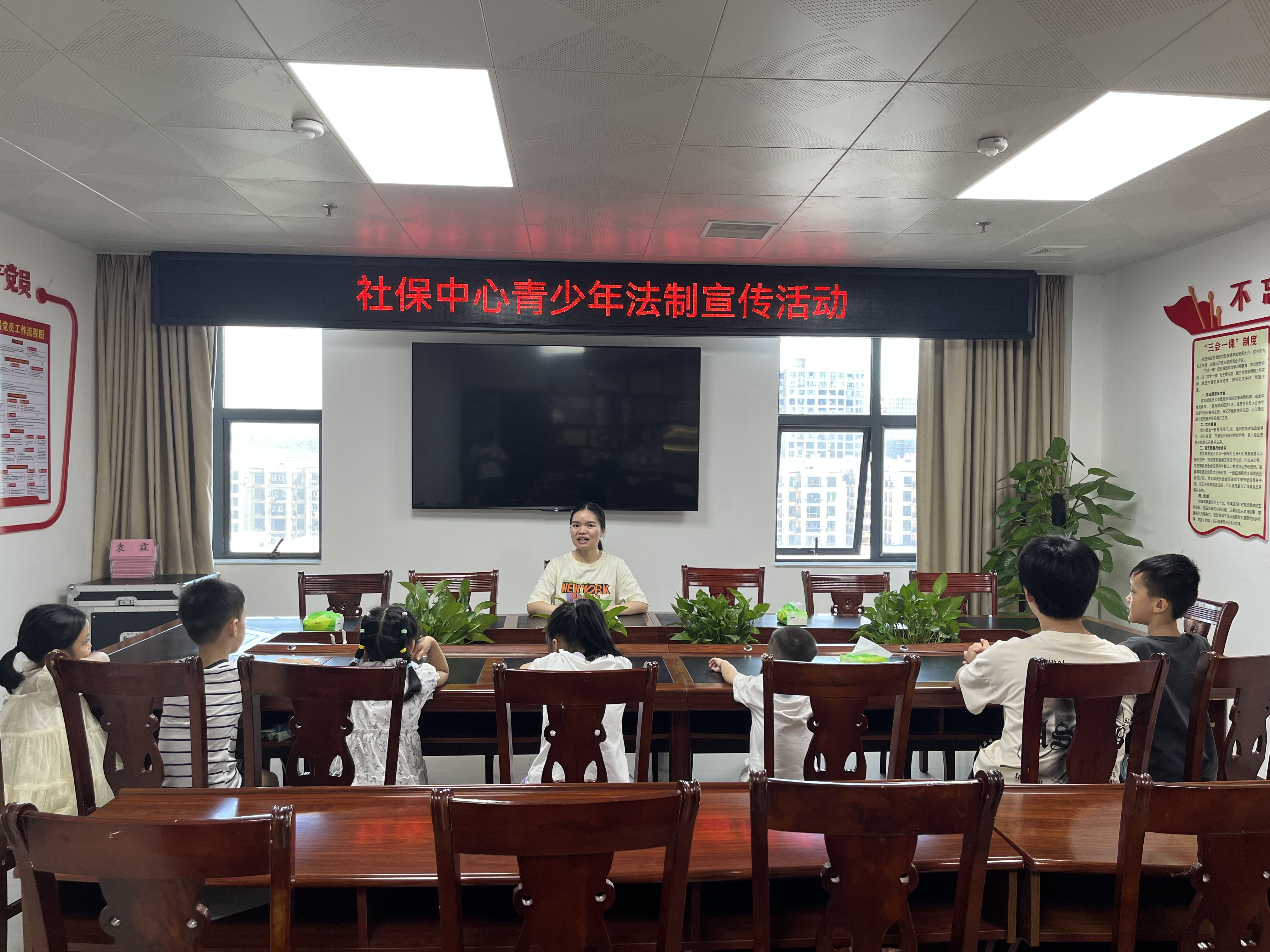 1723210757243948.jpg 1關(guān)愛活動照片_愛奇藝.jpg