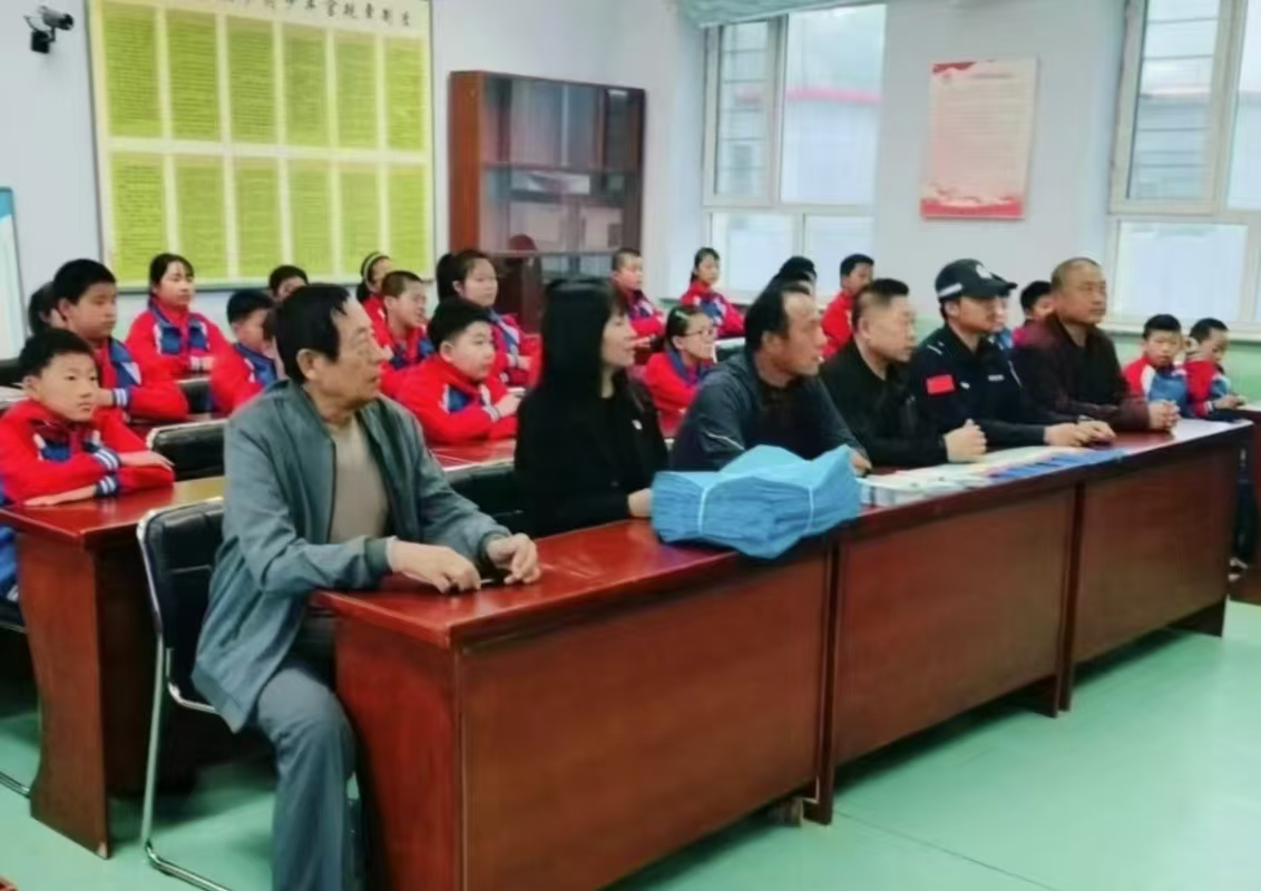 1727224099748518.jpg 11e4641a98234cbfb5a46a5135edddf.jpg