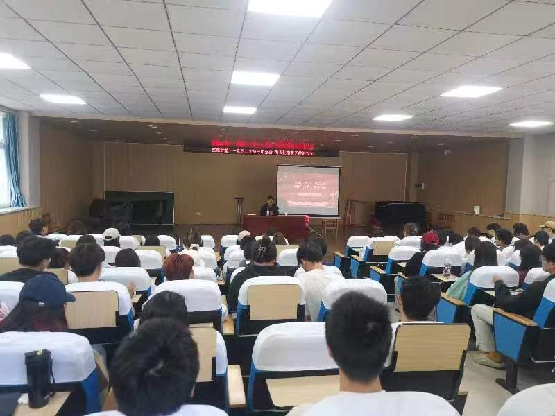 1727575308264578.jpg 1995042775.jpg