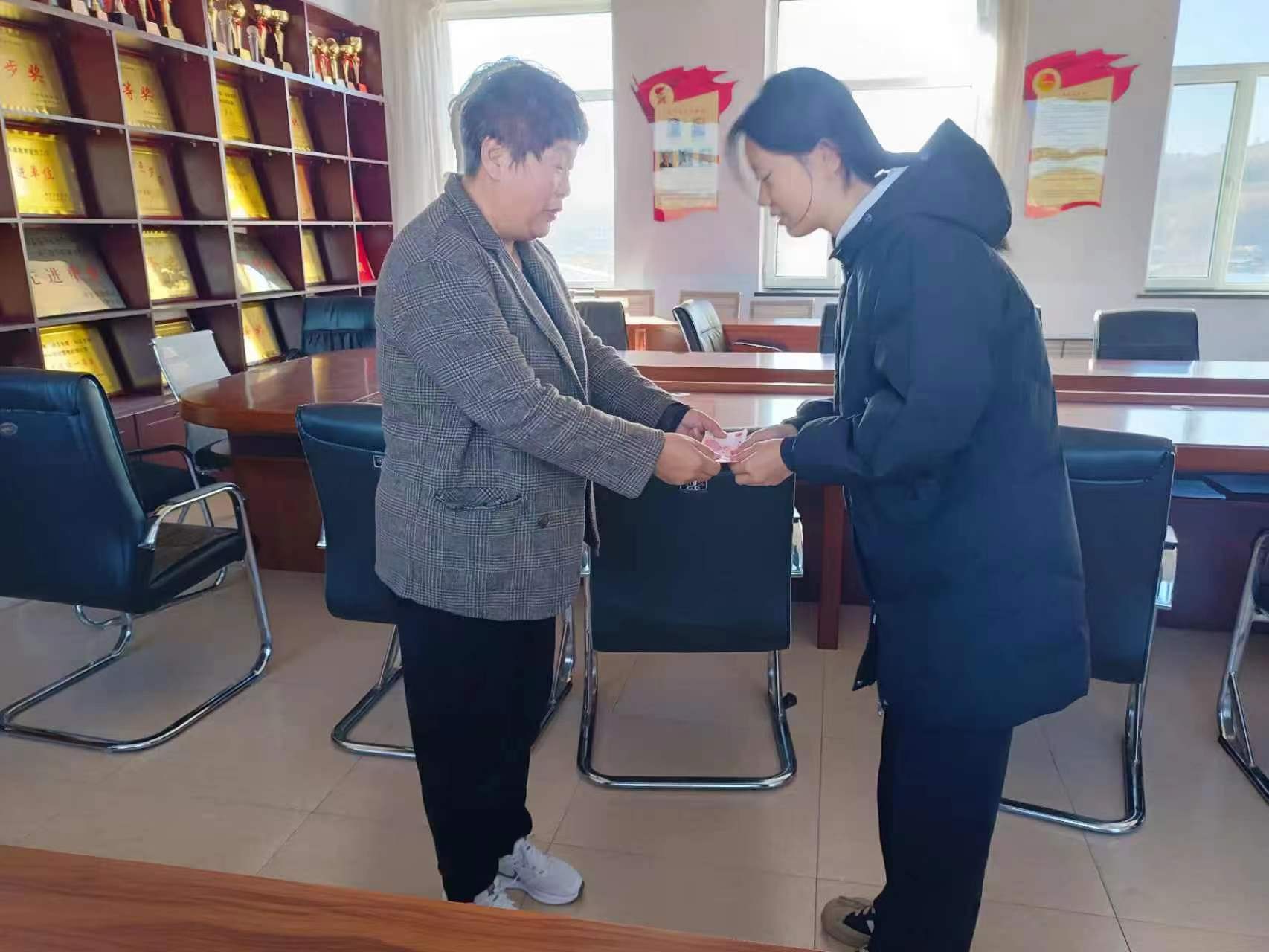 1730168750692845.jpg 4c0e63bfbc50144e528002adc1893e1.jpg