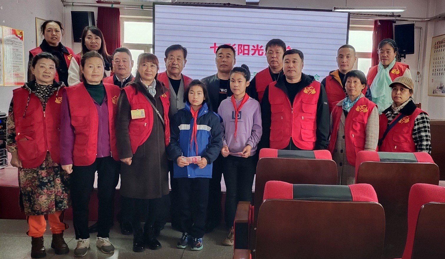 1730769421550634.jpg 元寶山區(qū)星海社區(qū)關(guān)工委秋季助學(xué)活動(dòng)照片4jpg_副本.jpg