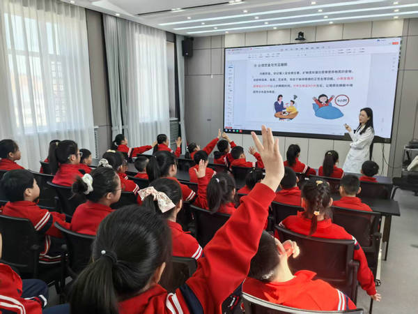 1743062732929340.jpg 課堂互動(dòng).jpg