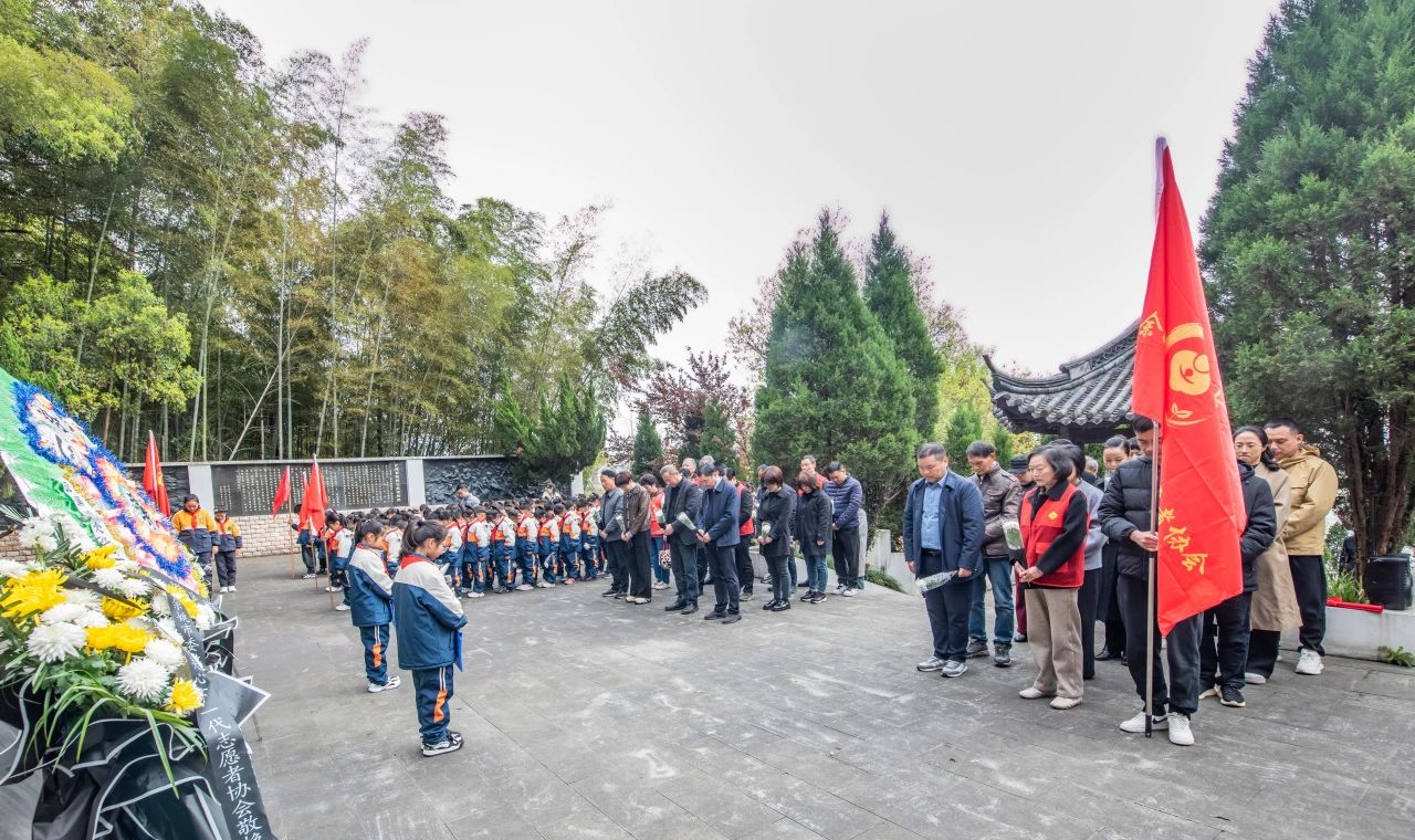 1743554968516084.jpg 818f2571f42dfa91c3c615db54f24b0f.jpg