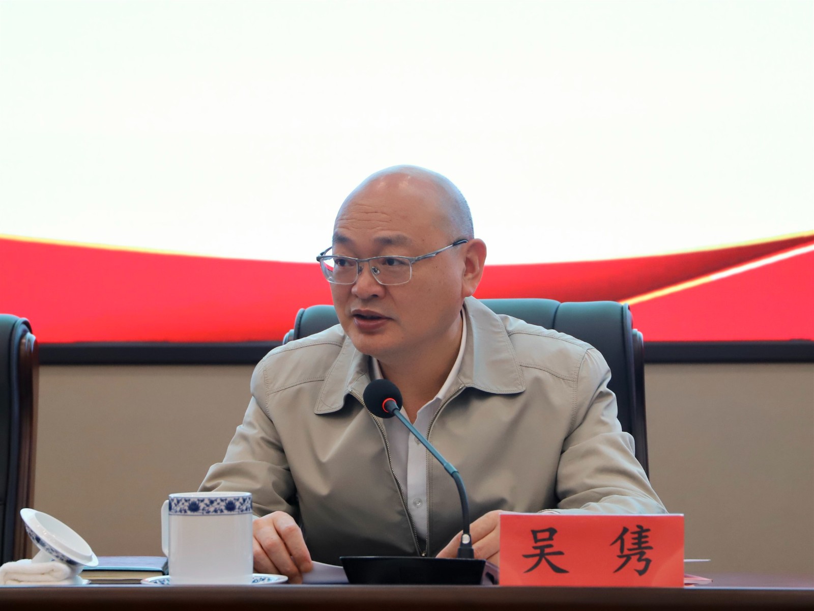 1744161085232038.jpg e608b0e020572d8d79a2f3431fd8210_Jc.jpg