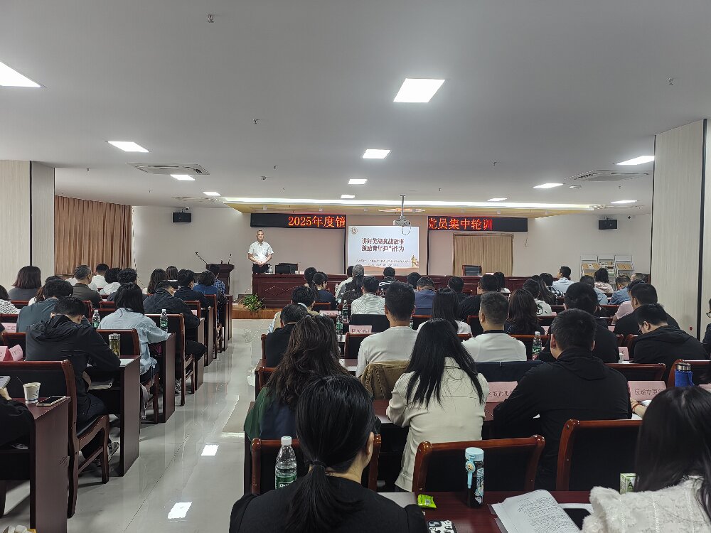 1747032382764073.jpg 史曉鵬1.jpg