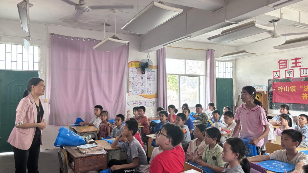 1747278839713453.png 0c621c52e98d83206c0eda3cc06183a2.png