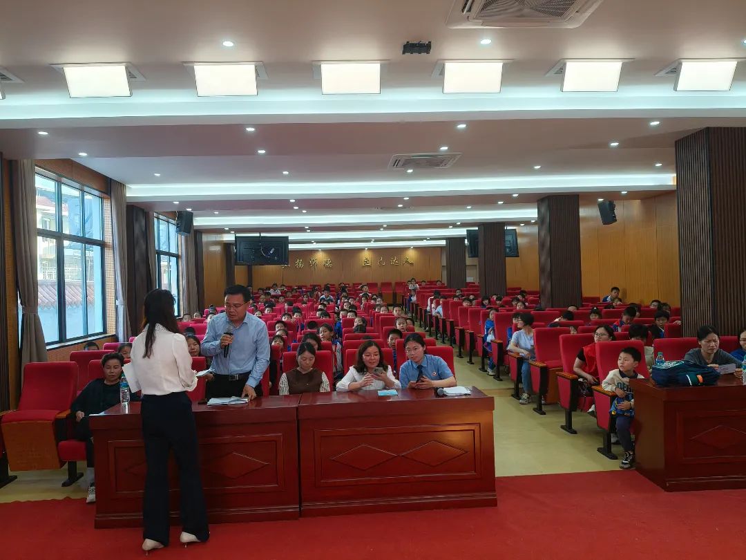 1747300301201169.jpg 8c81d3ebbfef3e28e69419ba609b5837.jpg