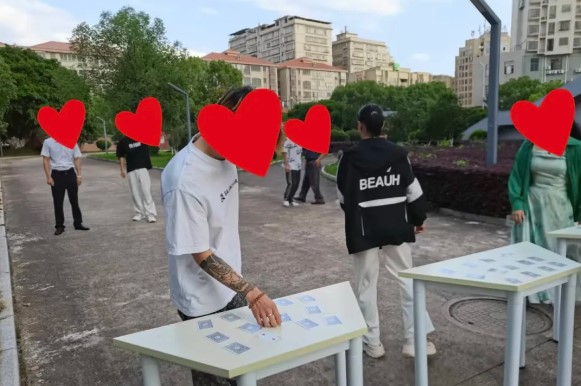 1747705593528009.jpg 親子游戲2.jpg