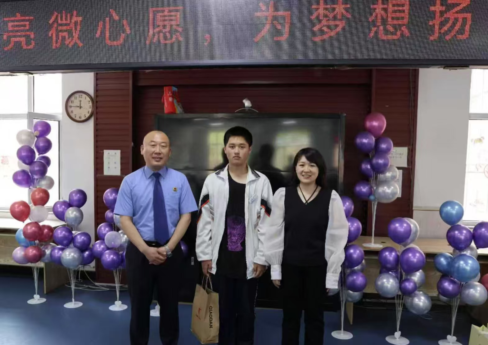 1749078775440371.jpg 0ba18ee208460c66caf2701e781d7cc.jpg