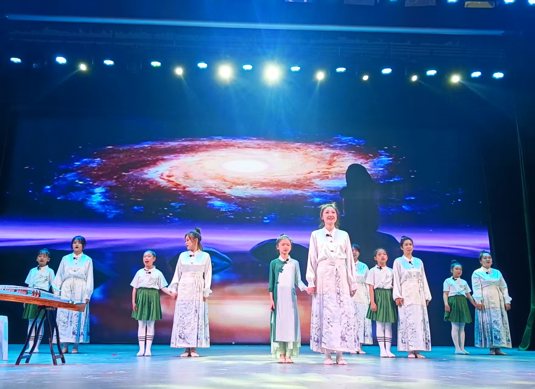 1749079043515836.jpg 5.jpg