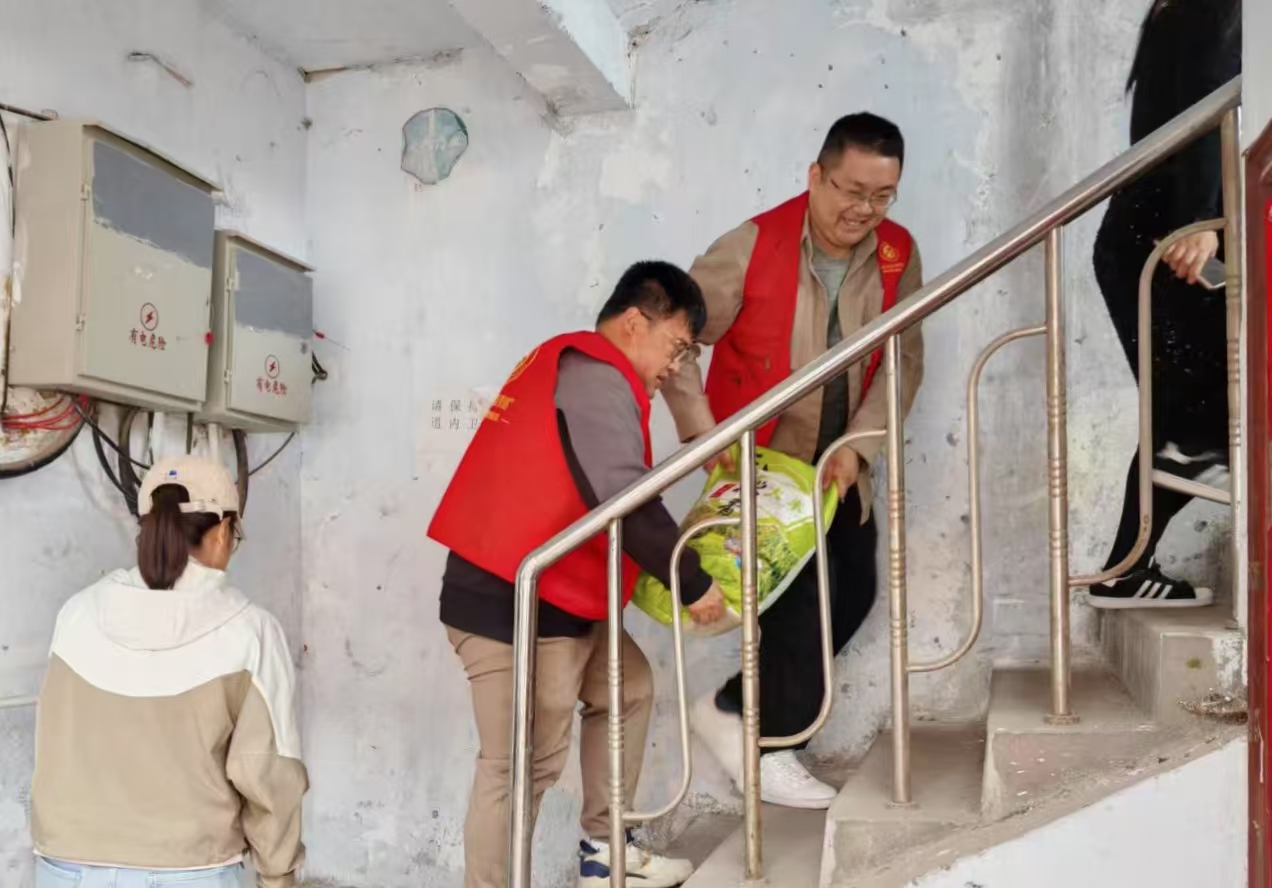 1750207083666283.jpg 42e64cb74dd7149435b25ead5e553da.jpg