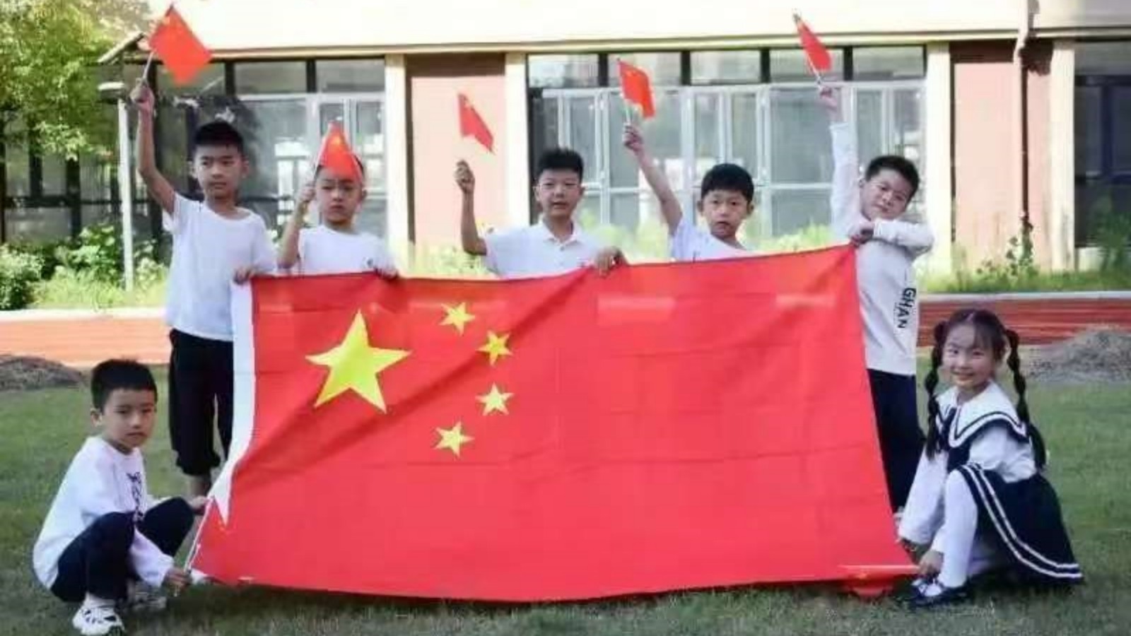 1751770898699463.jpg 02.jpg