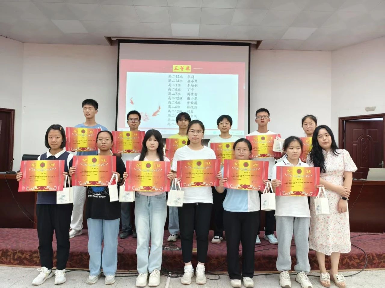 1751941839209822.jpg 7ff84f5c42ac6ce1f5e49de0e5e7662c.jpg