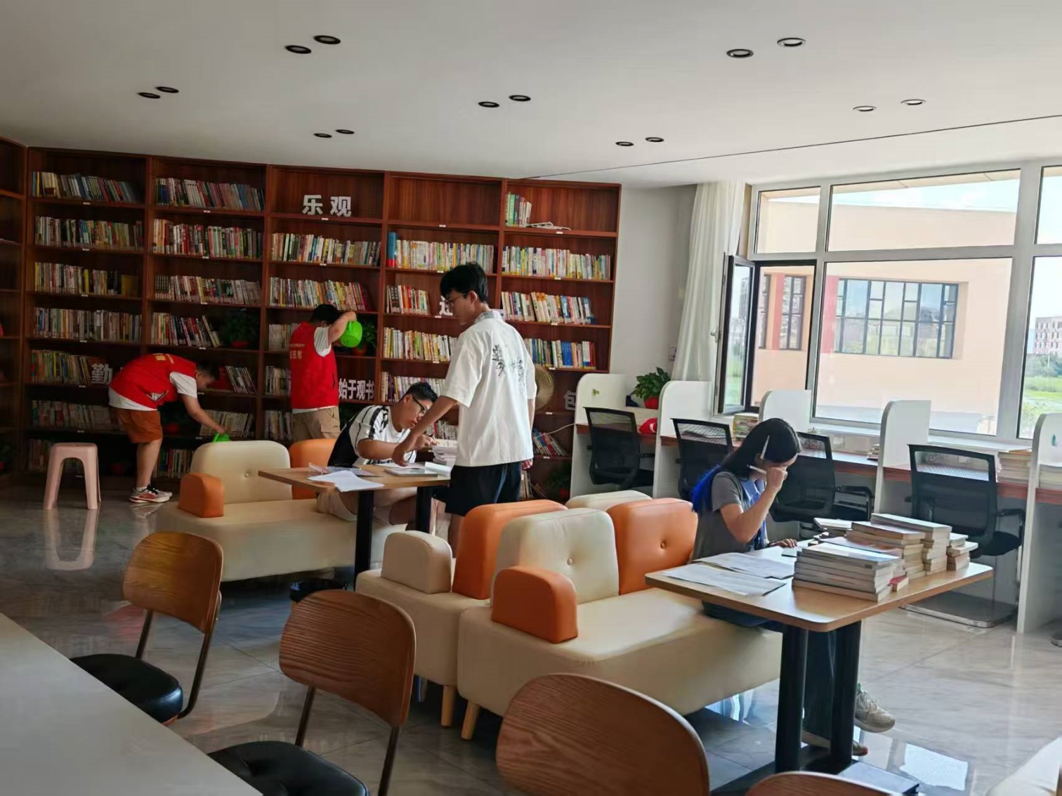 元寶山區(qū)西城街道新景四季東社區(qū)“小小治理家 社區(qū)大管家”活動(dòng)照片3_副本.jpg