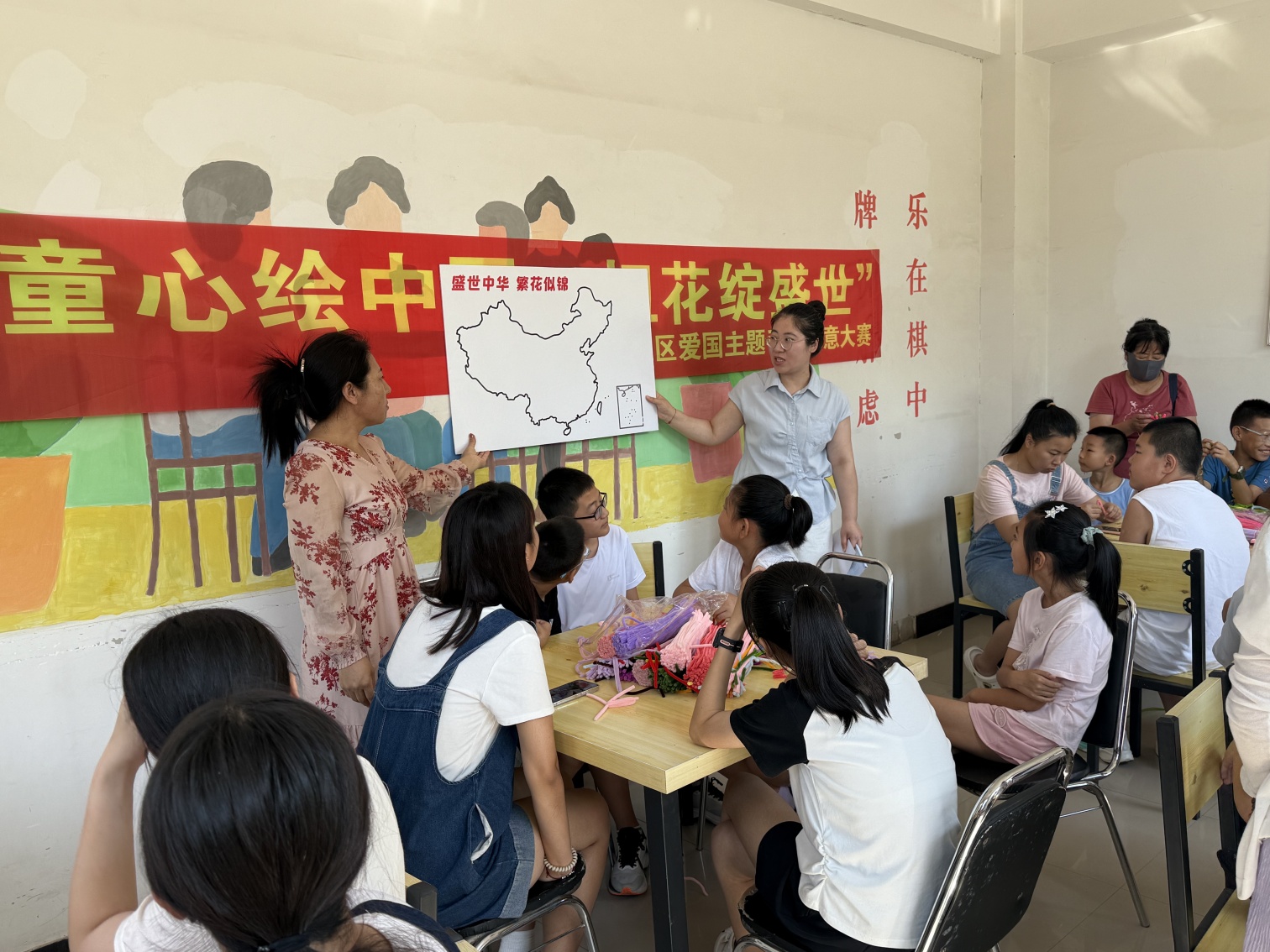 元寶山區(qū)西城街道錦繡社區(qū)關(guān)工委“盛世中華 繁花似錦”八一建軍節(jié)活動(dòng)照片1_副本.jpg