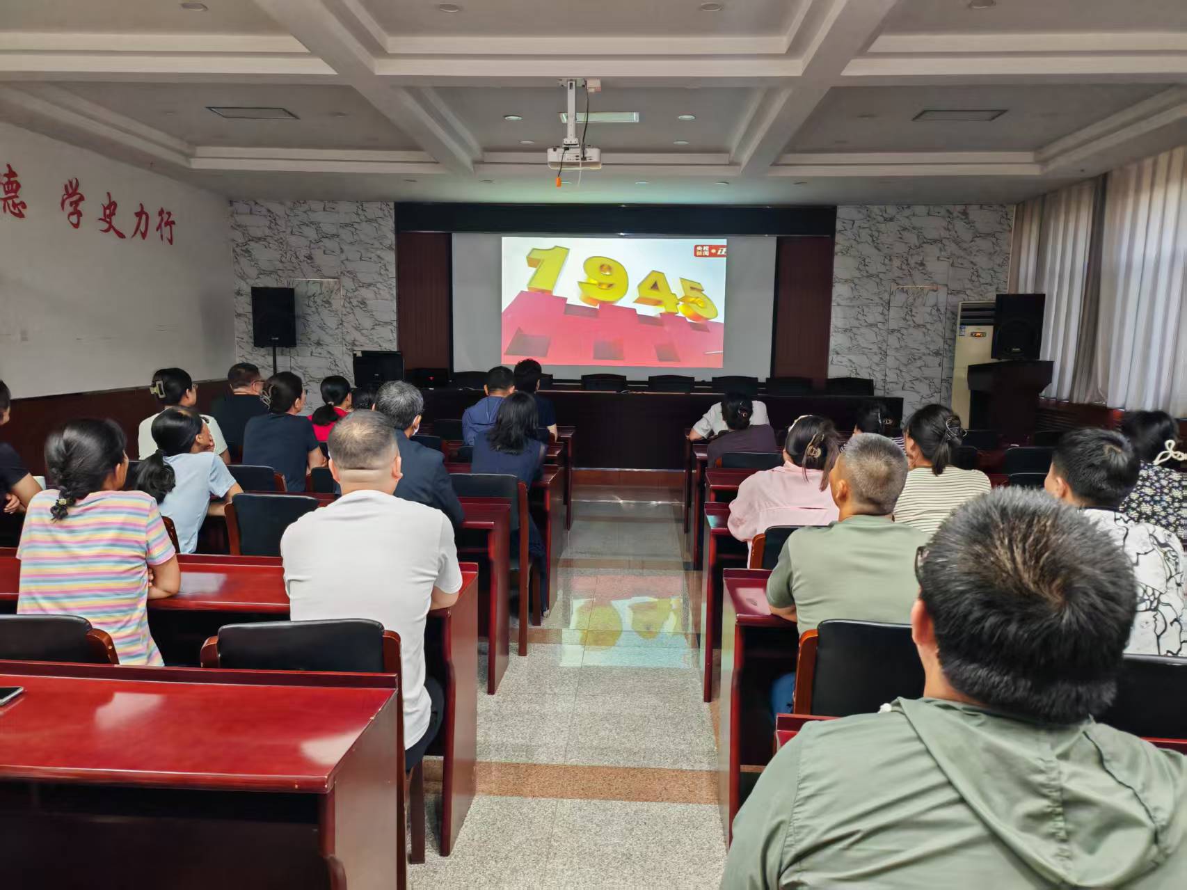 1756971210677483.jpg 1813808434.jpg