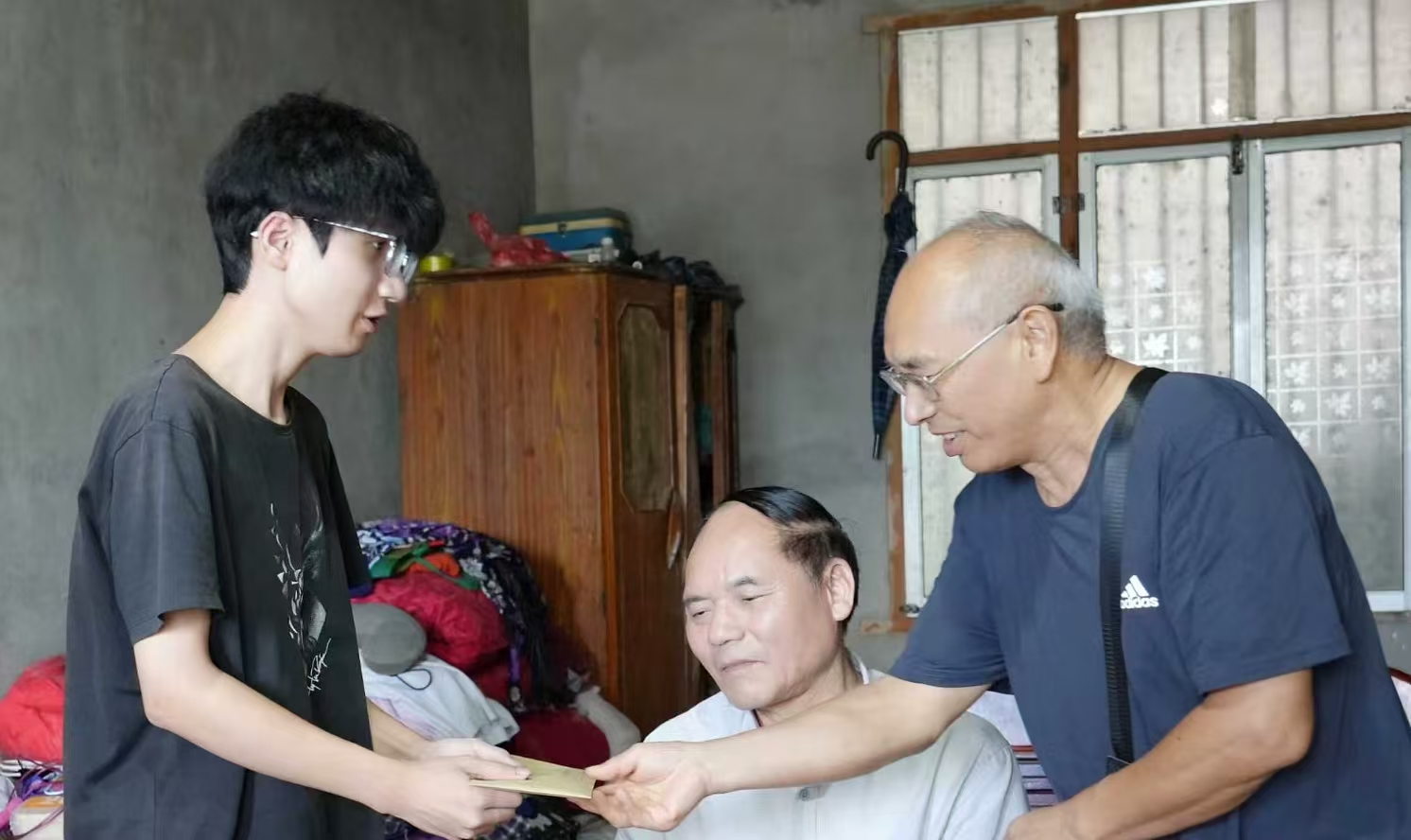 1757577389959093.jpg 3.jpg