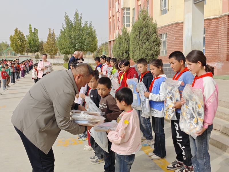 1759410482280401.jpg 2.jpg