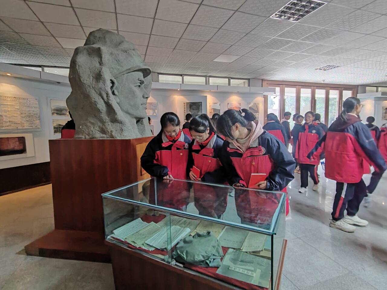 1765355292578179.jpg 984c2be3ffb259287101f3317ff3a5aa_720.jpg