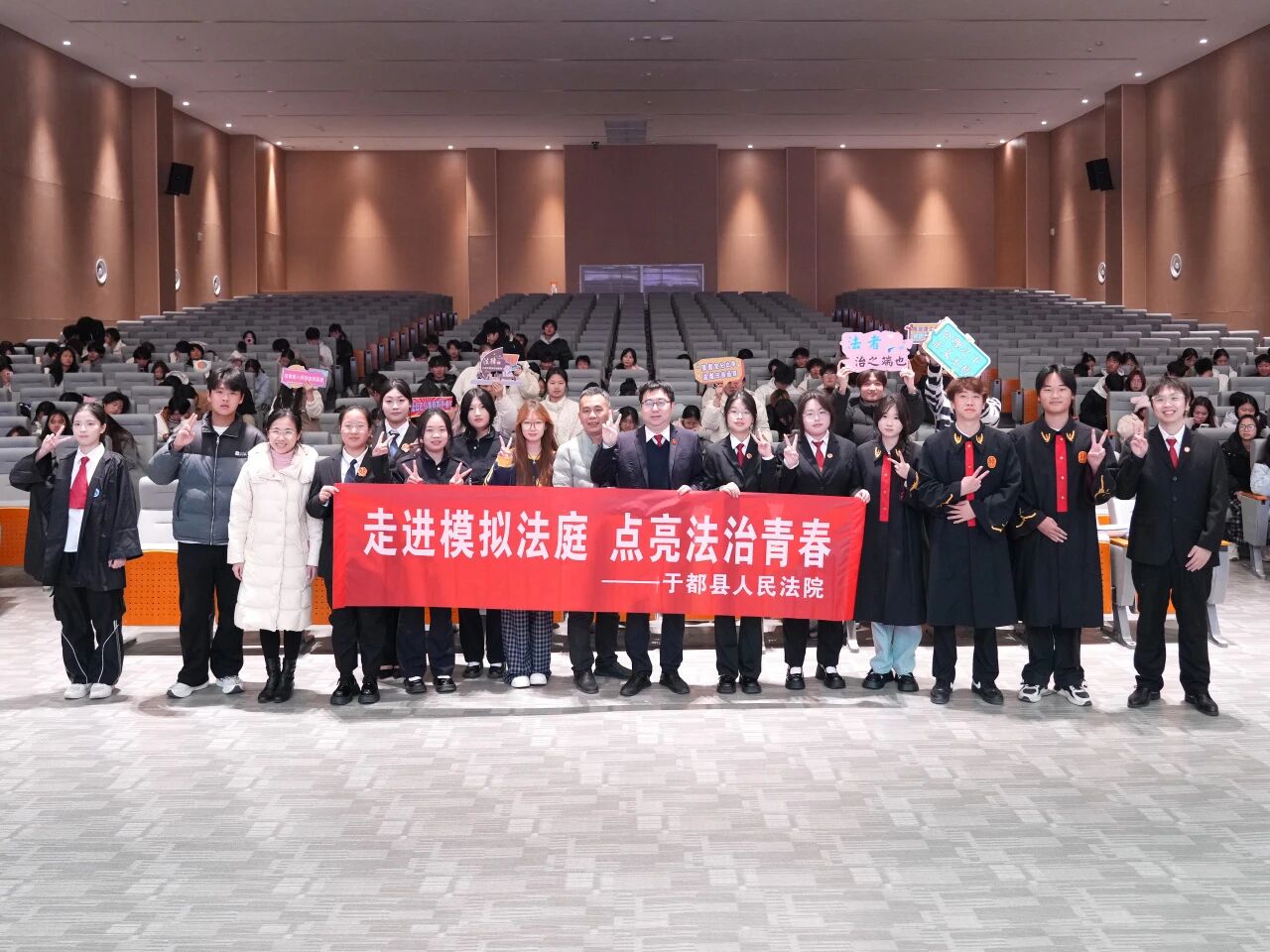 1767084585270861.jpg 49478f90486efab8c5fb49603684c745.jpg