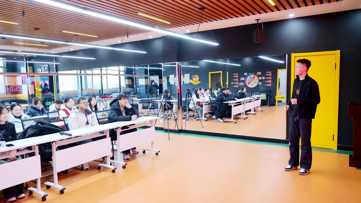 草原藍(lán)哈達(dá)關(guān)工委心理守護(hù)有“妙方” 護(hù)航童心向暖陽活動照片4_副本.jpg