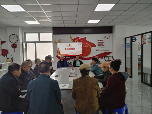 黑龍江省牡丹江市陽(yáng)明區(qū)陽(yáng)明街道盛世華庭 社區(qū)關(guān)工小組開(kāi)展“身邊的感動(dòng)”微宣講活動(dòng)